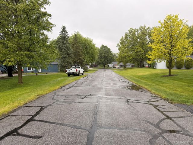 337 Lafayette Street, Manchester Village, MI 48158