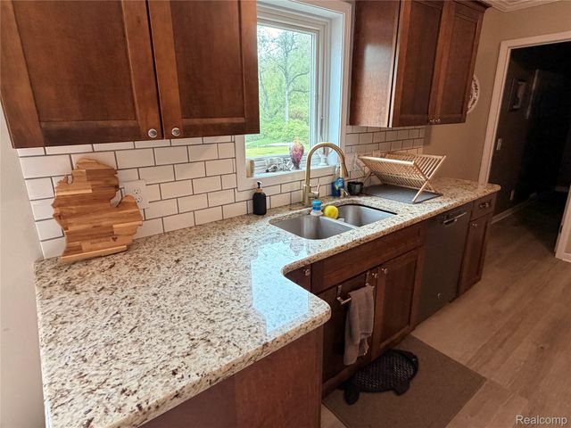 337 Lafayette Street, Manchester Village, MI 48158
