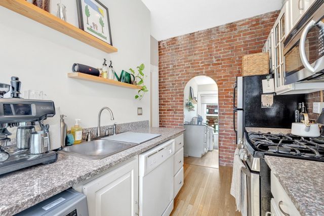 405 Marlborough St 31, Boston, MA 02115