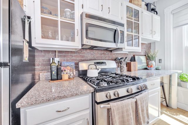 405 Marlborough St 31, Boston, MA 02115