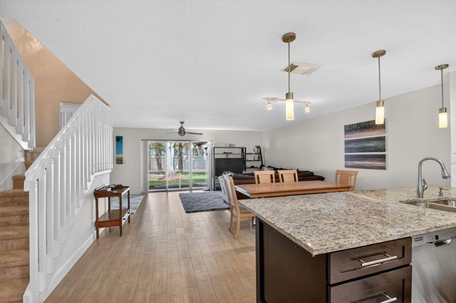 1039 Arezzo Circle, Boynton Beach, FL 33436