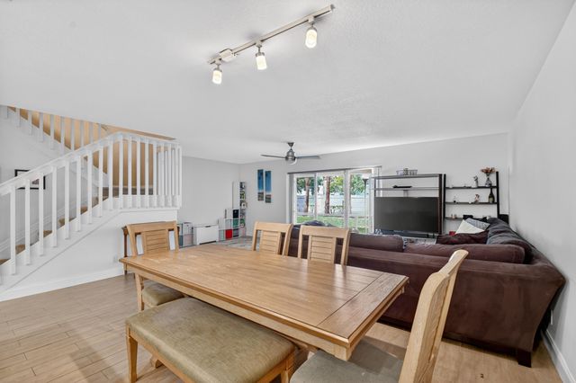 1039 Arezzo Circle, Boynton Beach, FL 33436
