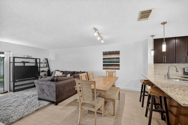 1039 Arezzo Circle, Boynton Beach, FL 33436