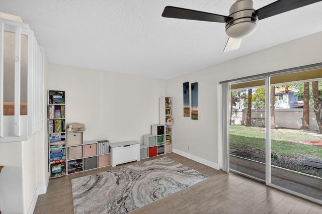 1039 Arezzo Circle, Boynton Beach, FL 33436