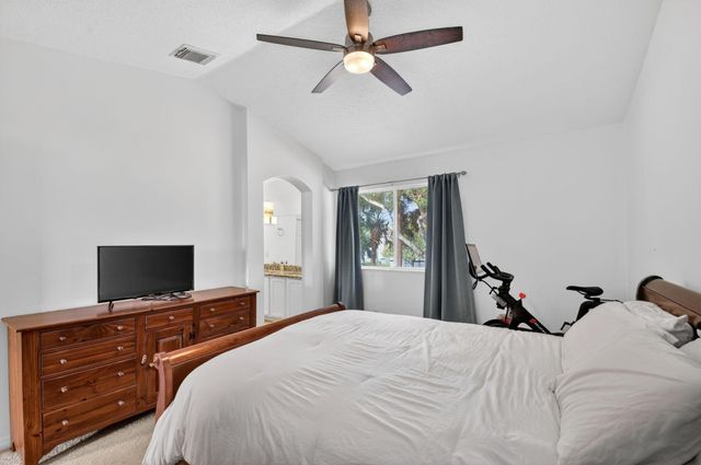 1039 Arezzo Circle, Boynton Beach, FL 33436