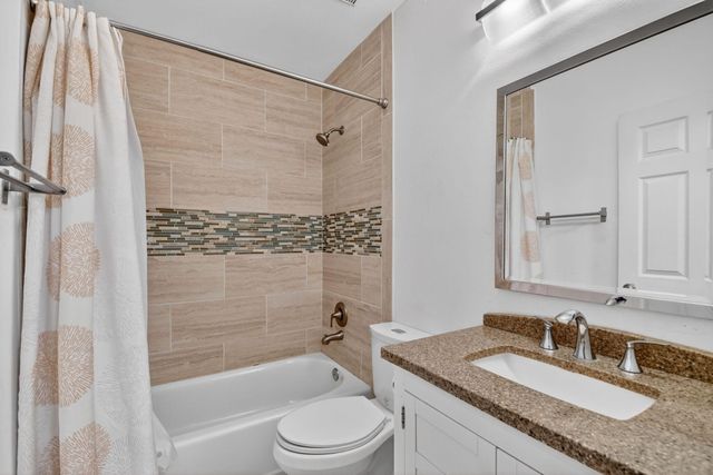 1039 Arezzo Circle, Boynton Beach, FL 33436