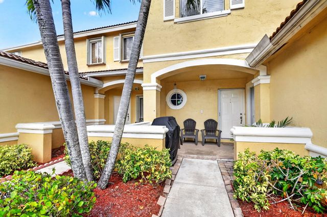 1039 Arezzo Circle, Boynton Beach, FL 33436
