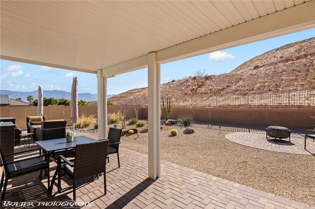 946 Overlook Lane, Mesquite, NV 89027