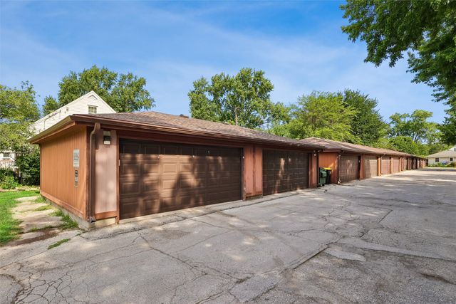 1900 50th Street 2, Des Moines, IA 50310