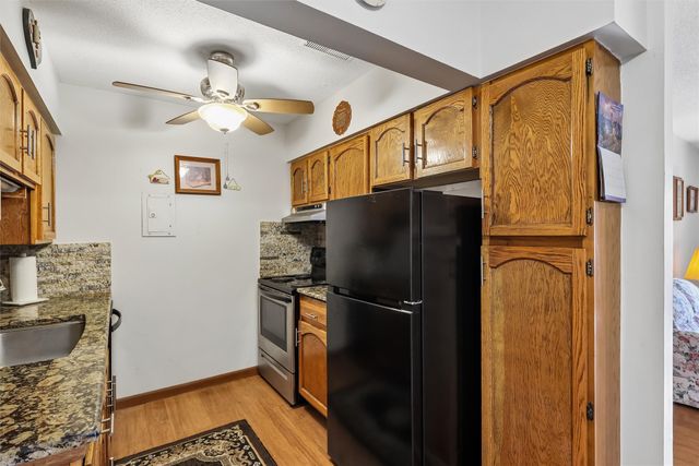 1900 50th Street 2, Des Moines, IA 50310