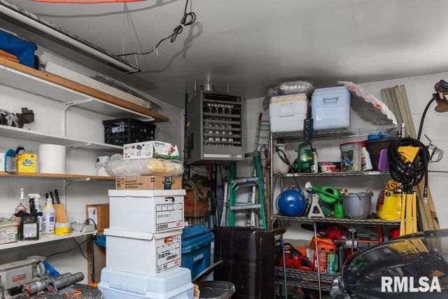 107 ORCHARD Court, Silvis, IL 61282