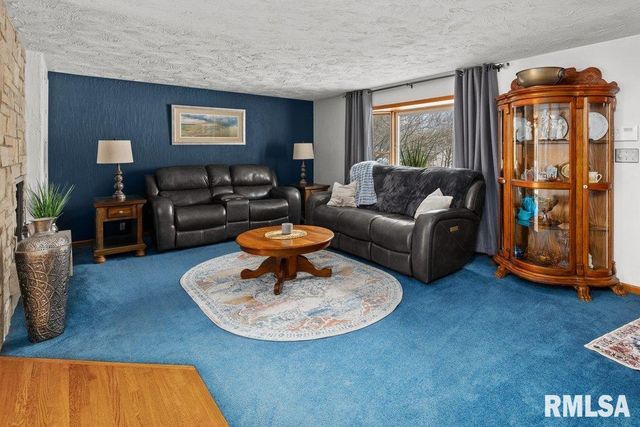 107 ORCHARD Court, Silvis, IL 61282