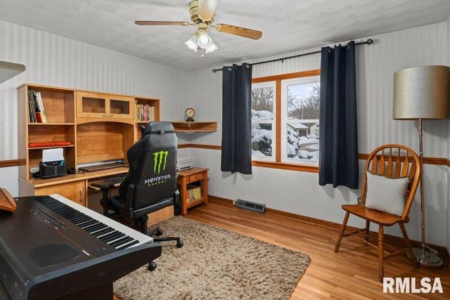 107 ORCHARD Court, Silvis, IL 61282