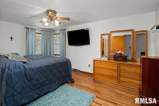 107 ORCHARD Court, Silvis, IL 61282