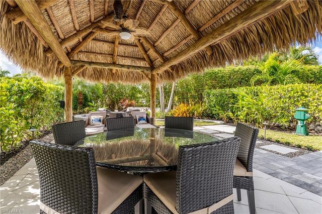 13609 Snapper LN, Naples, FL 34114