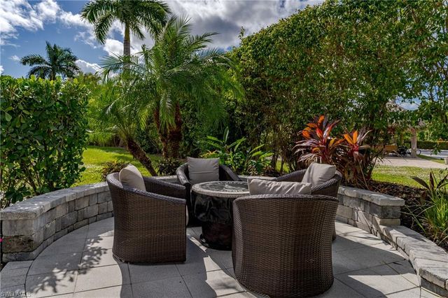 13609 Snapper LN, Naples, FL 34114