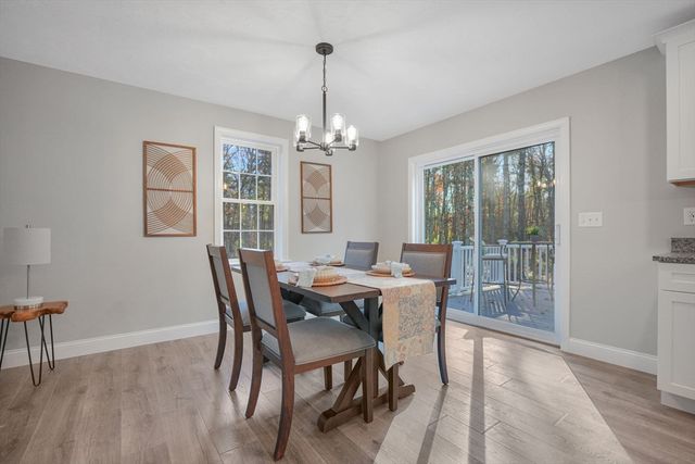 490 High Street, Rochester, MA 02770