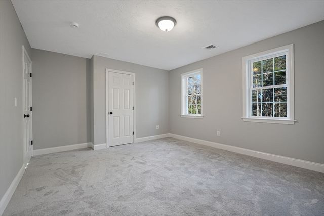 490 High Street, Rochester, MA 02770