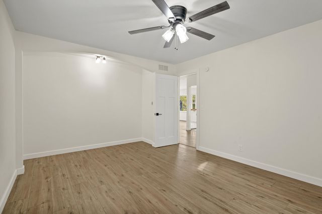 809 7TH ST TERR, Boonville, MO 65233