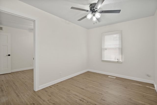 809 7TH ST TERR, Boonville, MO 65233