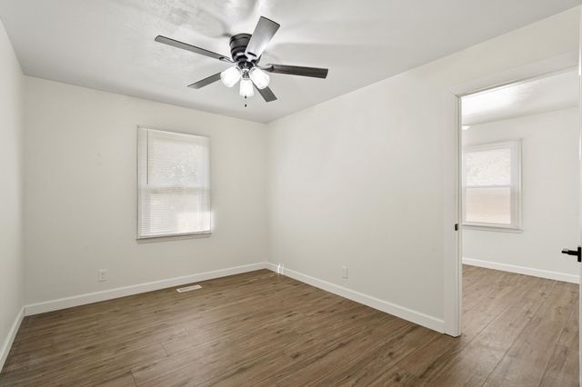 809 7TH ST TERR, Boonville, MO 65233