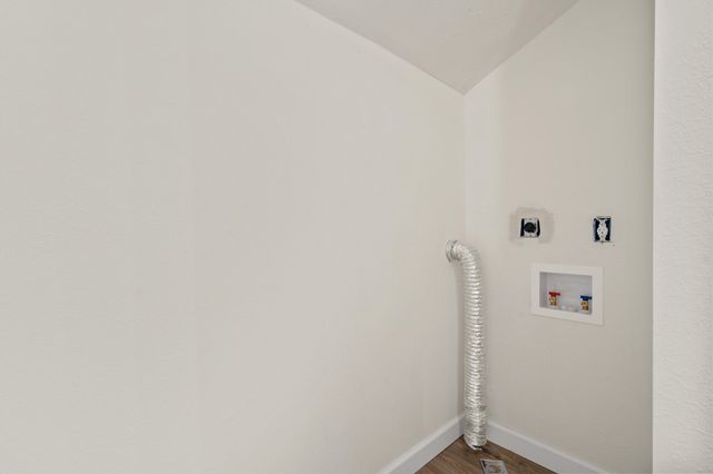 809 7TH ST TERR, Boonville, MO 65233