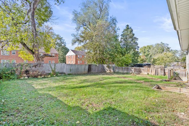 809 7TH ST TERR, Boonville, MO 65233