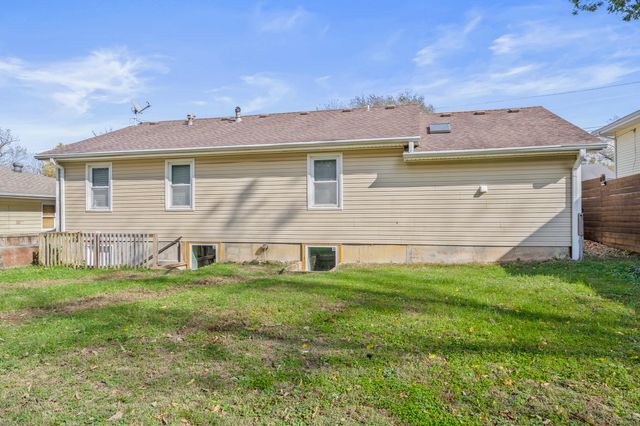 809 7TH ST TERR, Boonville, MO 65233