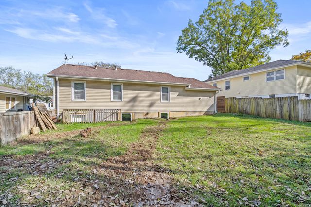 809 7TH ST TERR, Boonville, MO 65233