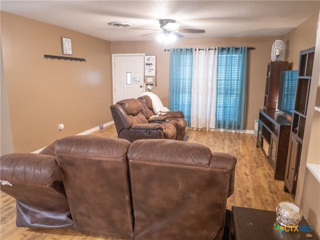 716 Westwood Drive, Port Lavaca, TX 77979