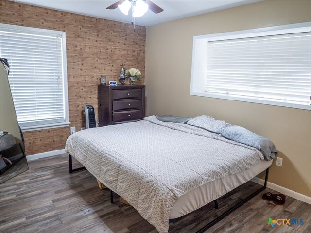 716 Westwood Drive, Port Lavaca, TX 77979