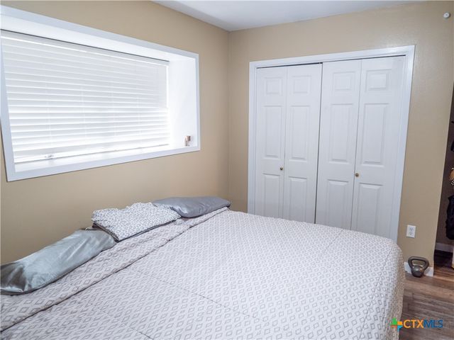 716 Westwood Drive, Port Lavaca, TX 77979