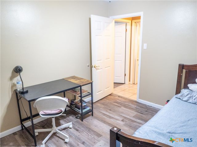 716 Westwood Drive, Port Lavaca, TX 77979