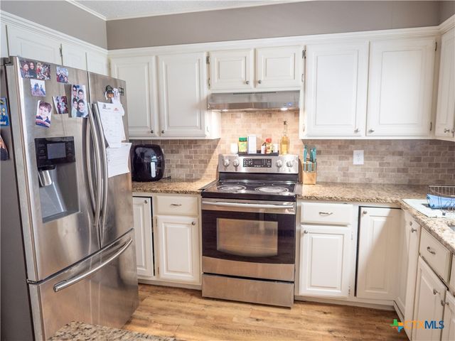 716 Westwood Drive, Port Lavaca, TX 77979