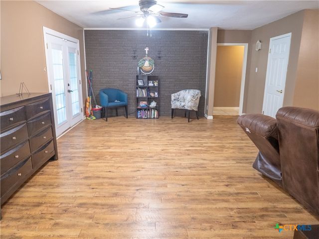 716 Westwood Drive, Port Lavaca, TX 77979