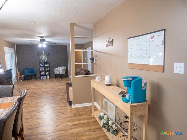 716 Westwood Drive, Port Lavaca, TX 77979