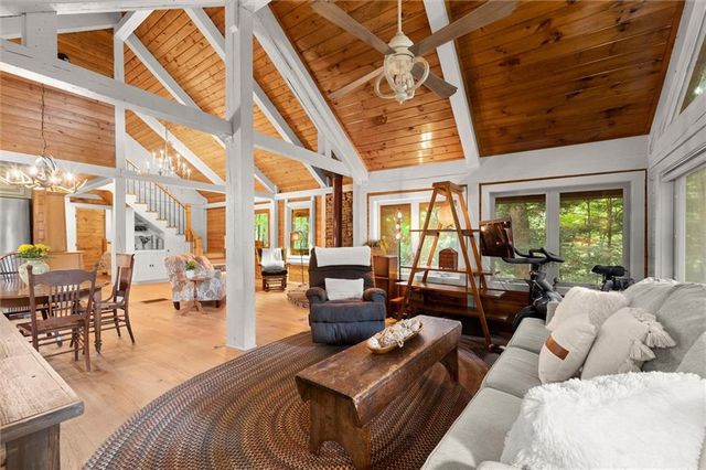 11 Bluebell Circle N, Big Canoe, GA 30143