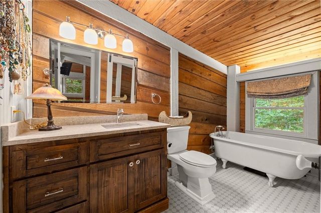 11 Bluebell Circle N, Big Canoe, GA 30143