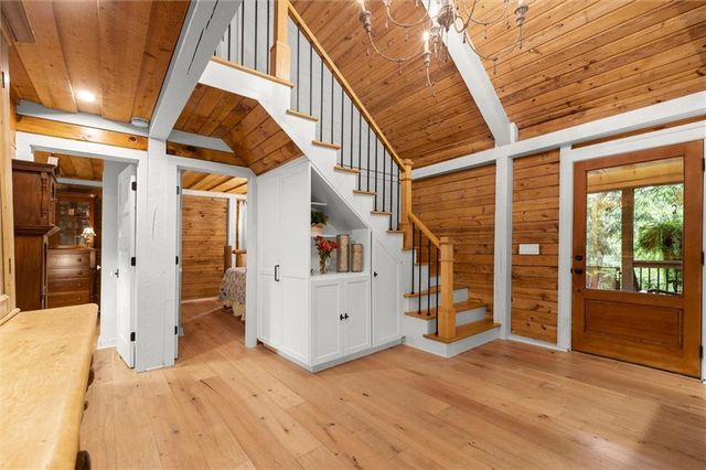 11 Bluebell Circle N, Big Canoe, GA 30143