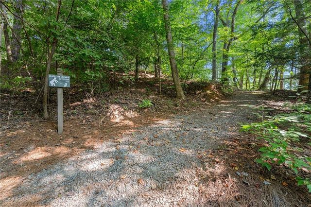 11 Bluebell Circle N, Big Canoe, GA 30143