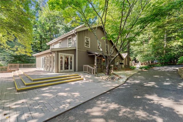 11 Bluebell Circle N, Big Canoe, GA 30143