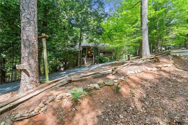 11 Bluebell Circle N, Big Canoe, GA 30143