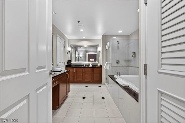 125 East Harmon Avenue 3301 & 3303, Las Vegas, NV 89109