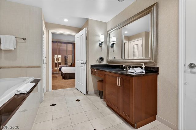 125 East Harmon Avenue 3301 & 3303, Las Vegas, NV 89109