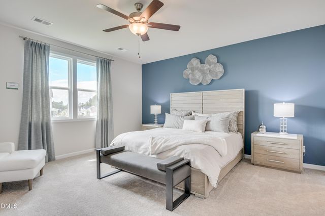 52 King Tucks Way, Four Oaks, NC 27524