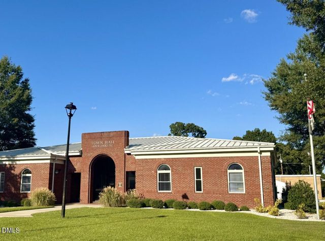 52 King Tucks Way, Four Oaks, NC 27524