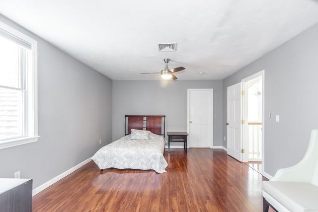 28 Fairway Drive, Merrimack, NH 03054