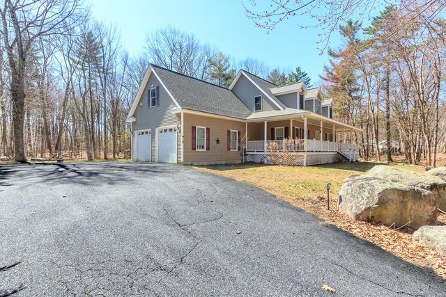 28 Fairway Drive, Merrimack, NH 03054