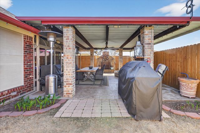 6309 Woodcreek Trail, Fort Worth, TX 76179