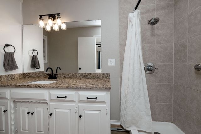 117 Kathryn Drive, Sanger, TX 76266